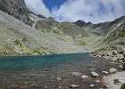 Dlhé pleso  Toto pleso se nachází pod Gerlachovským štítem (vlevo).